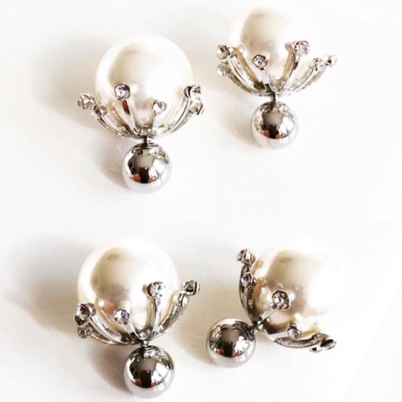 ✨Double Side Pearl & Crystal Earrings✨ - Picture 4 of 5